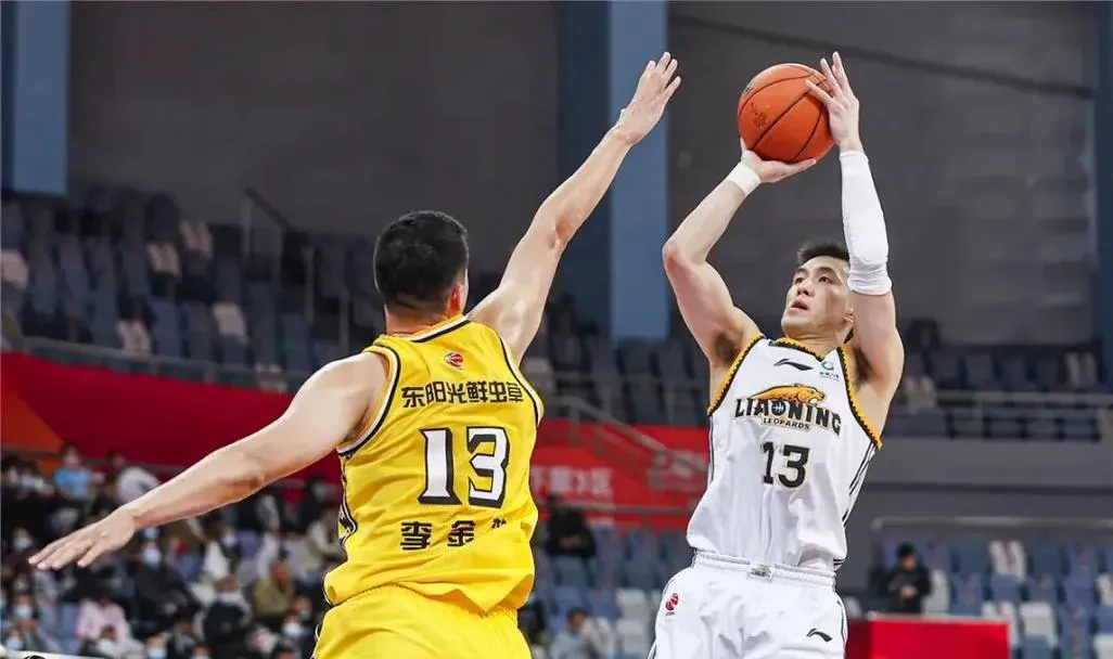 天博娱乐关于辽宁本钢发布备战花絮，冲刺阶段防线松动，欧联任务艰巨，球探报告显示潜力的信息