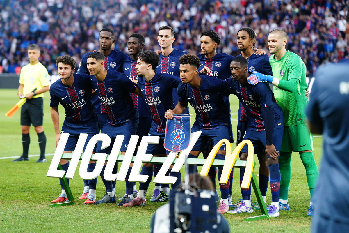 天博官网首页包含国际比赛日法甲焦点战；阿贾克斯临场应变；目标明确；团队化学反应显著的词条